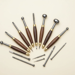 Alésoirs, brunissoirs, équarrissoirs